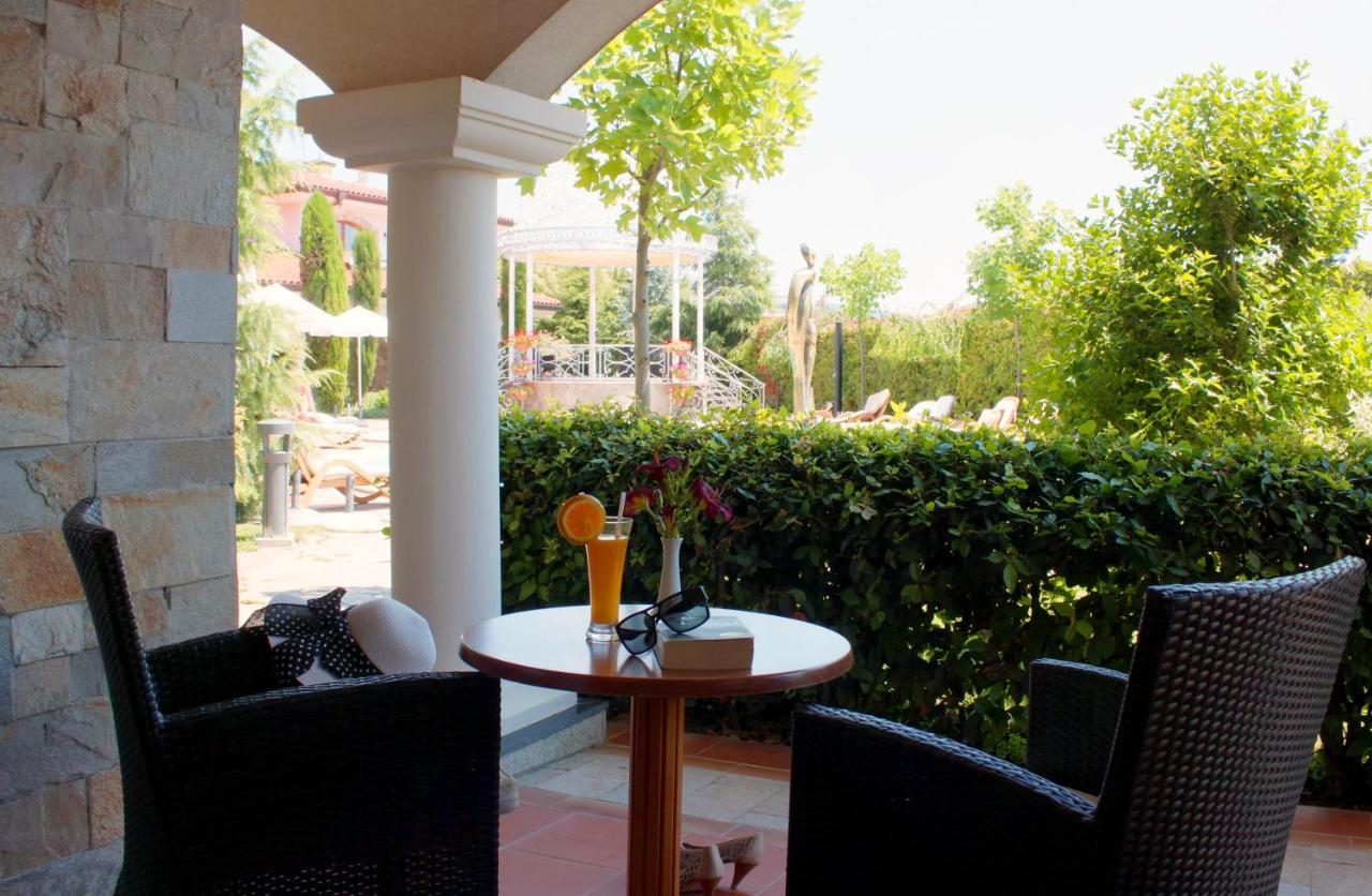 Helena Vip Villas And Suites ซันนีบีช ภายนอก รูปภาพ