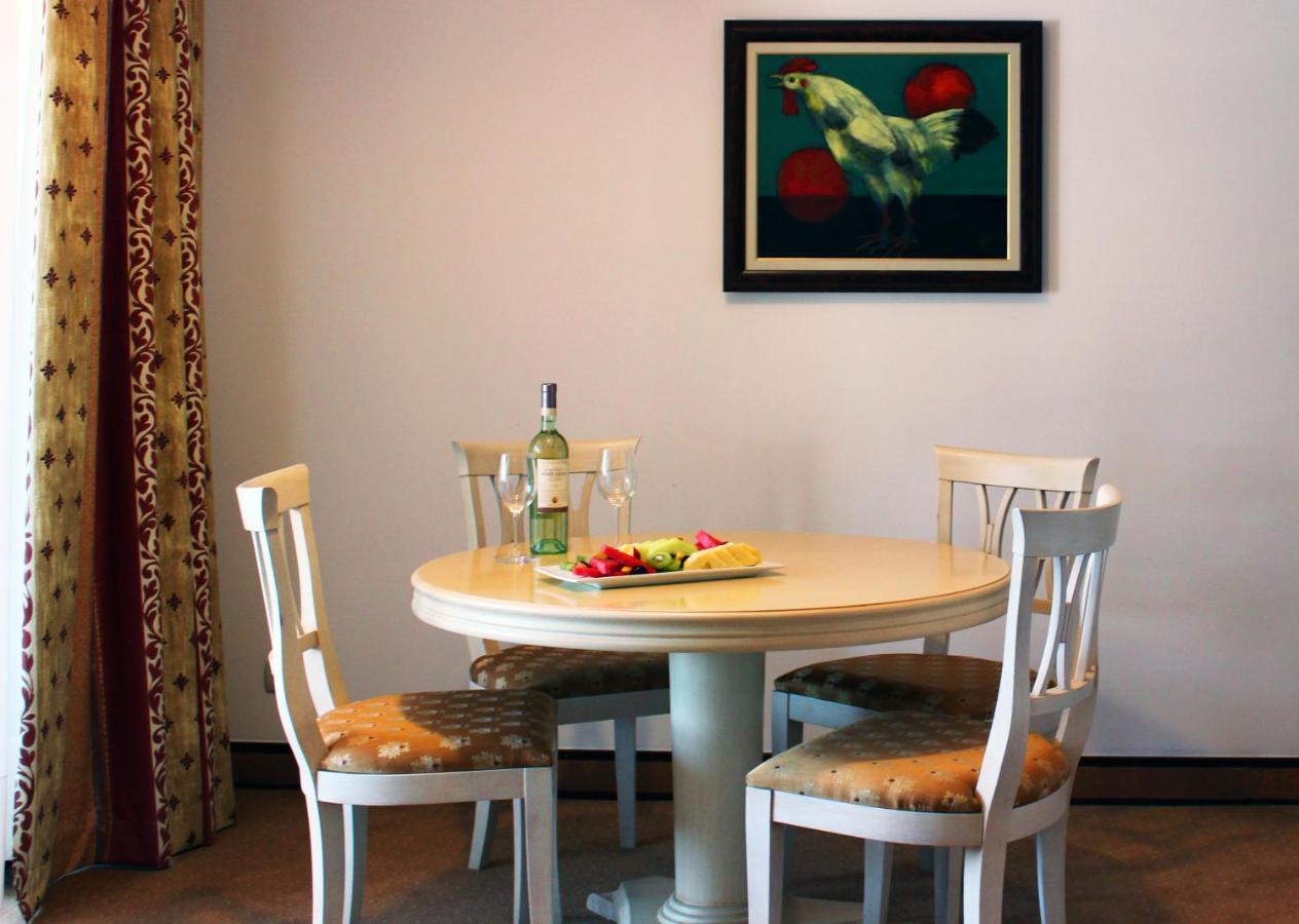 Helena Vip Villas And Suites ซันนีบีช ภายนอก รูปภาพ