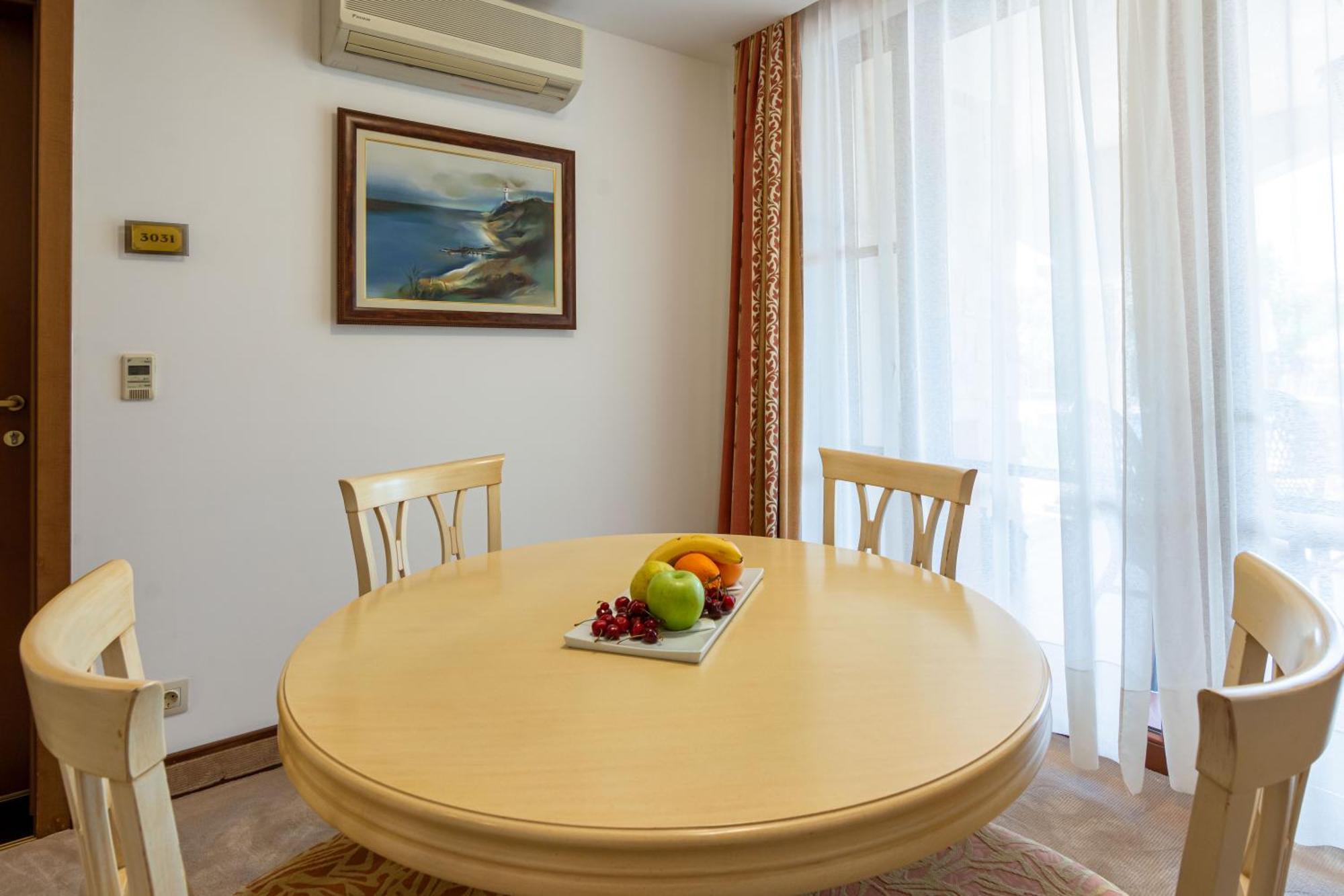 Helena Vip Villas And Suites ซันนีบีช ภายนอก รูปภาพ