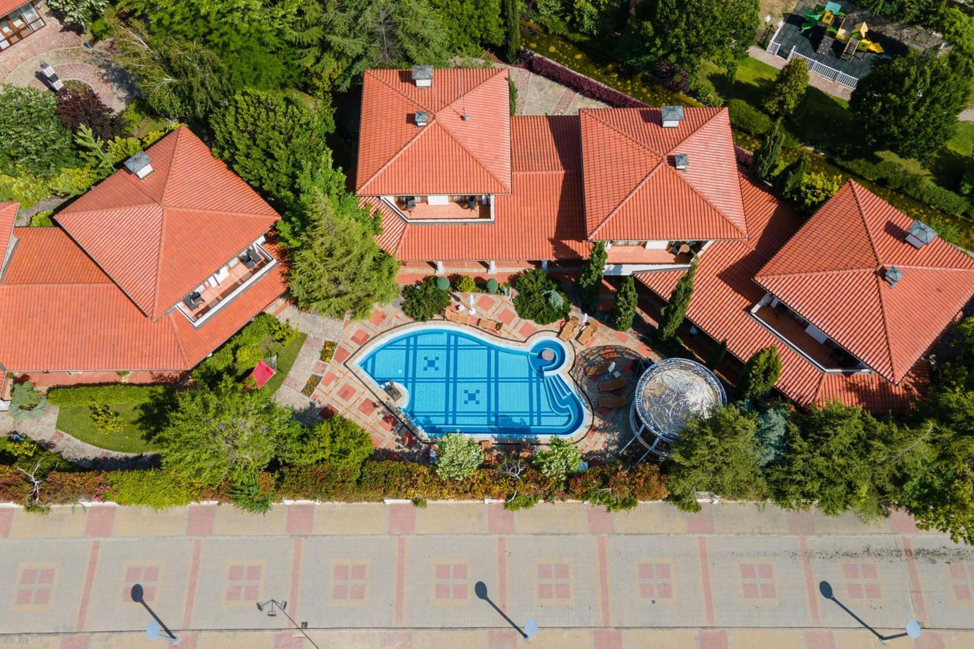 Helena Vip Villas And Suites ซันนีบีช ภายนอก รูปภาพ