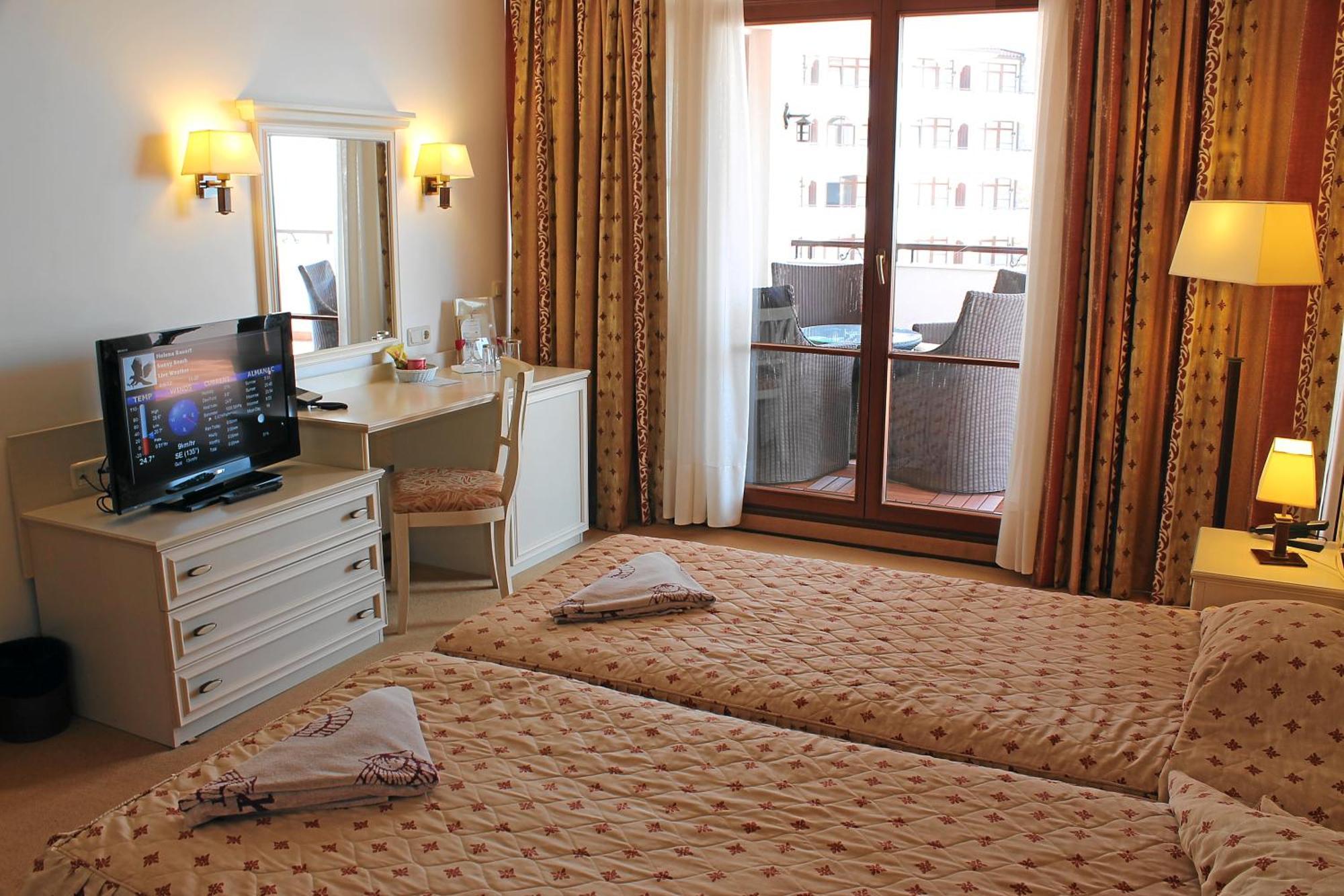 Helena Vip Villas And Suites ซันนีบีช ภายนอก รูปภาพ