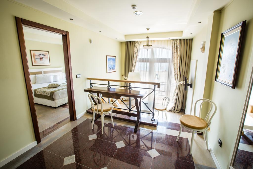Helena Vip Villas And Suites ซันนีบีช ภายนอก รูปภาพ
