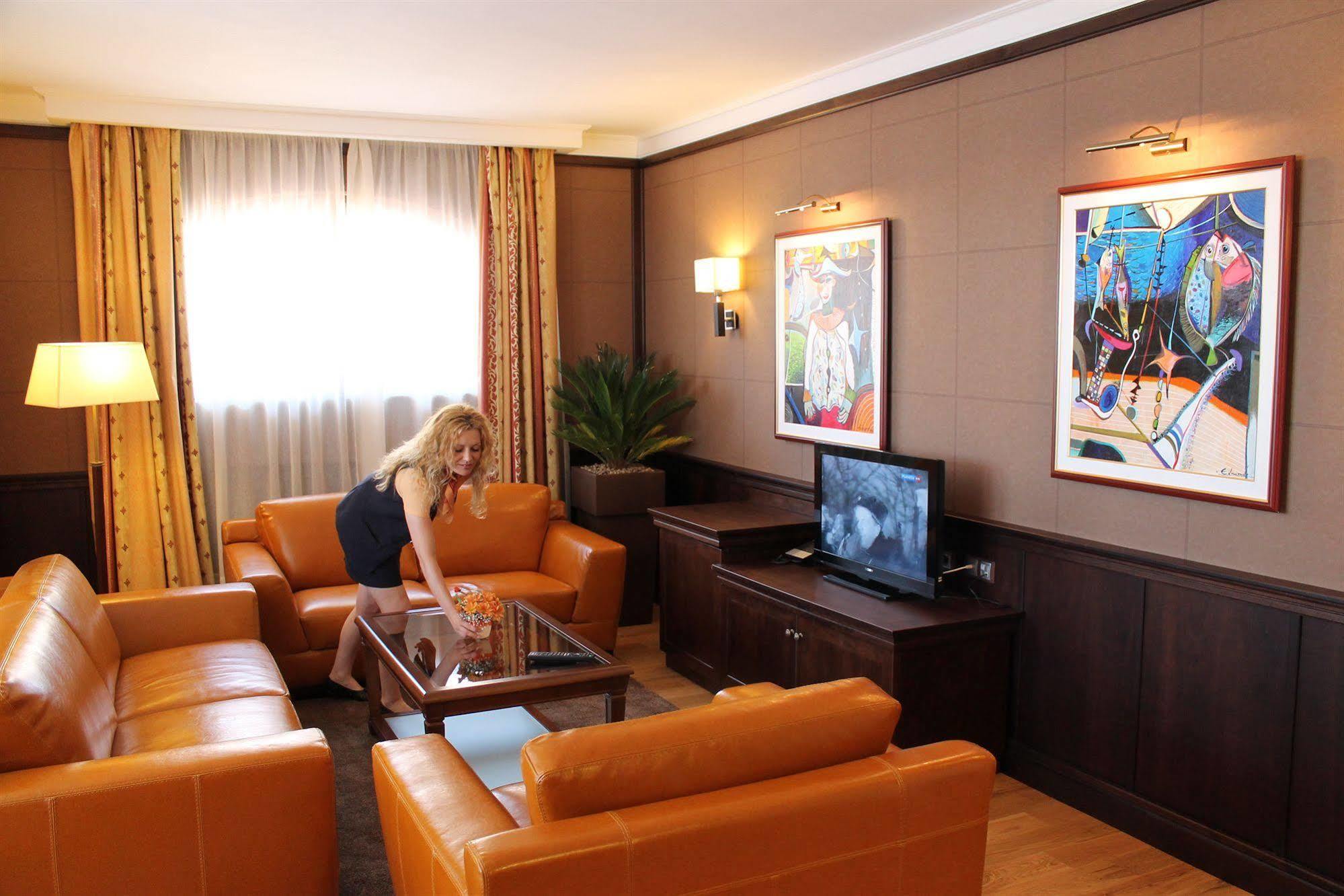 Helena Vip Villas And Suites ซันนีบีช ภายนอก รูปภาพ